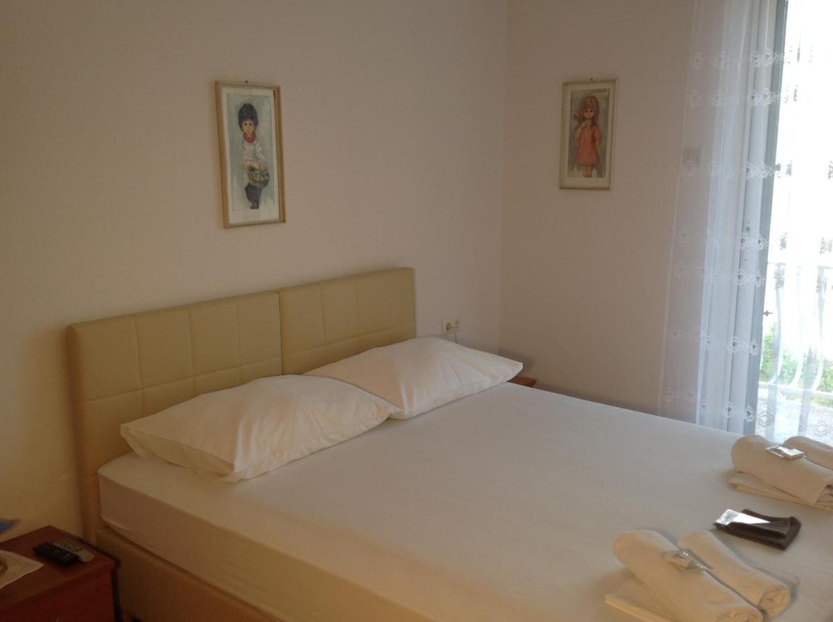 Bed & Breakfast Batosic Makarska Exterior photo