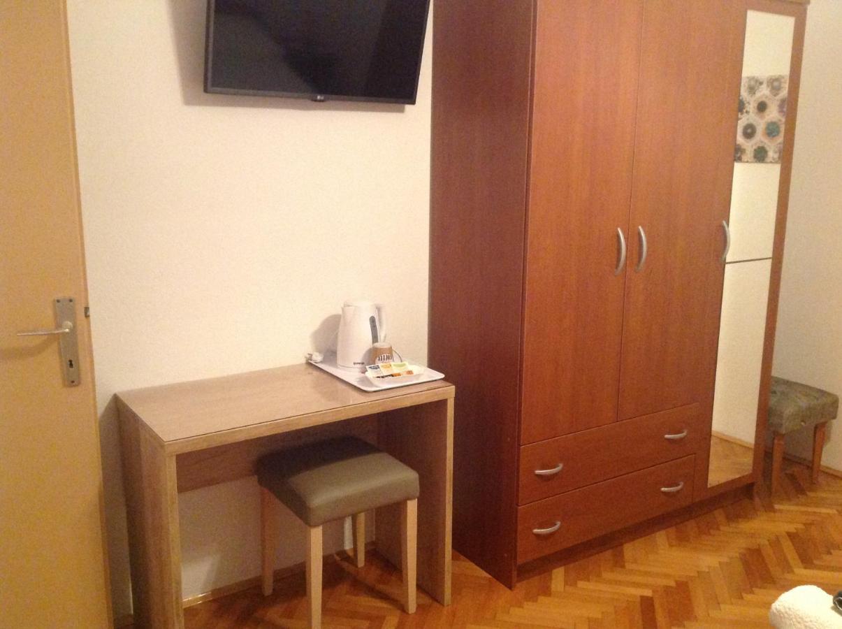 Bed & Breakfast Batosic Makarska Exterior photo