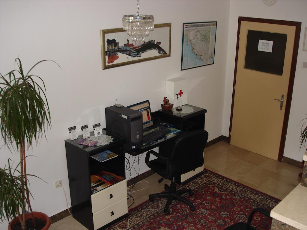 Bed & Breakfast Batosic Makarska Exterior photo